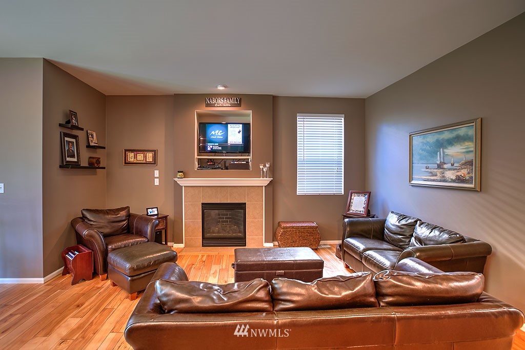 27831 Maple Ridge Way Southeast Maple Valley, WA 98038 - Photo 11 of 22