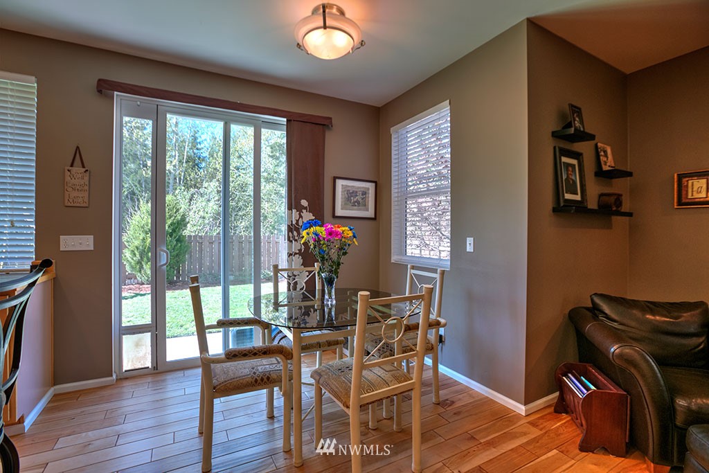 27831 Maple Ridge Way Southeast Maple Valley, WA 98038 - Photo 10 of 22