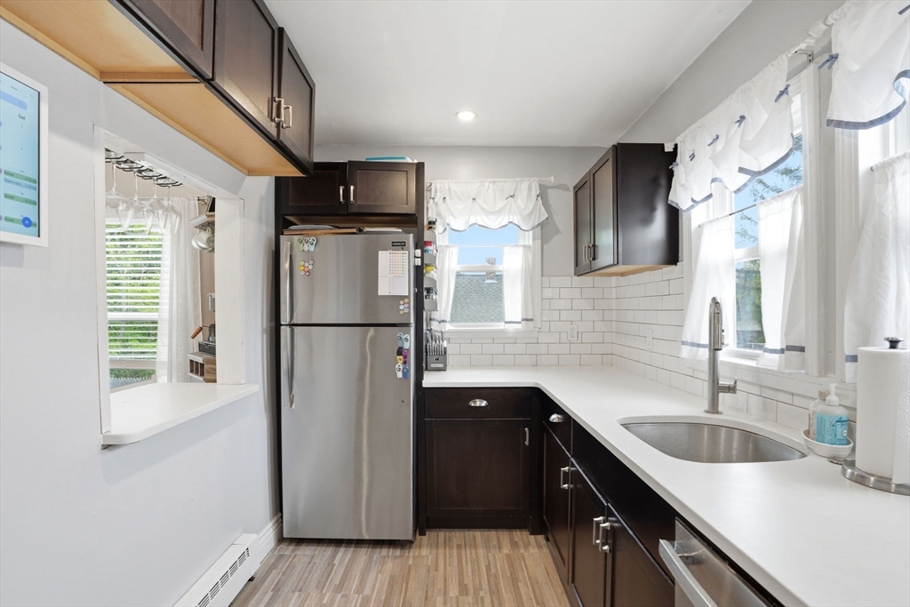 80 Kensington Road Weymouth, MA 02188 - Photo 9 of 30