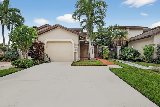 $530,000 | 13702 Southwest 101st Terrace, Miami, FL 33186