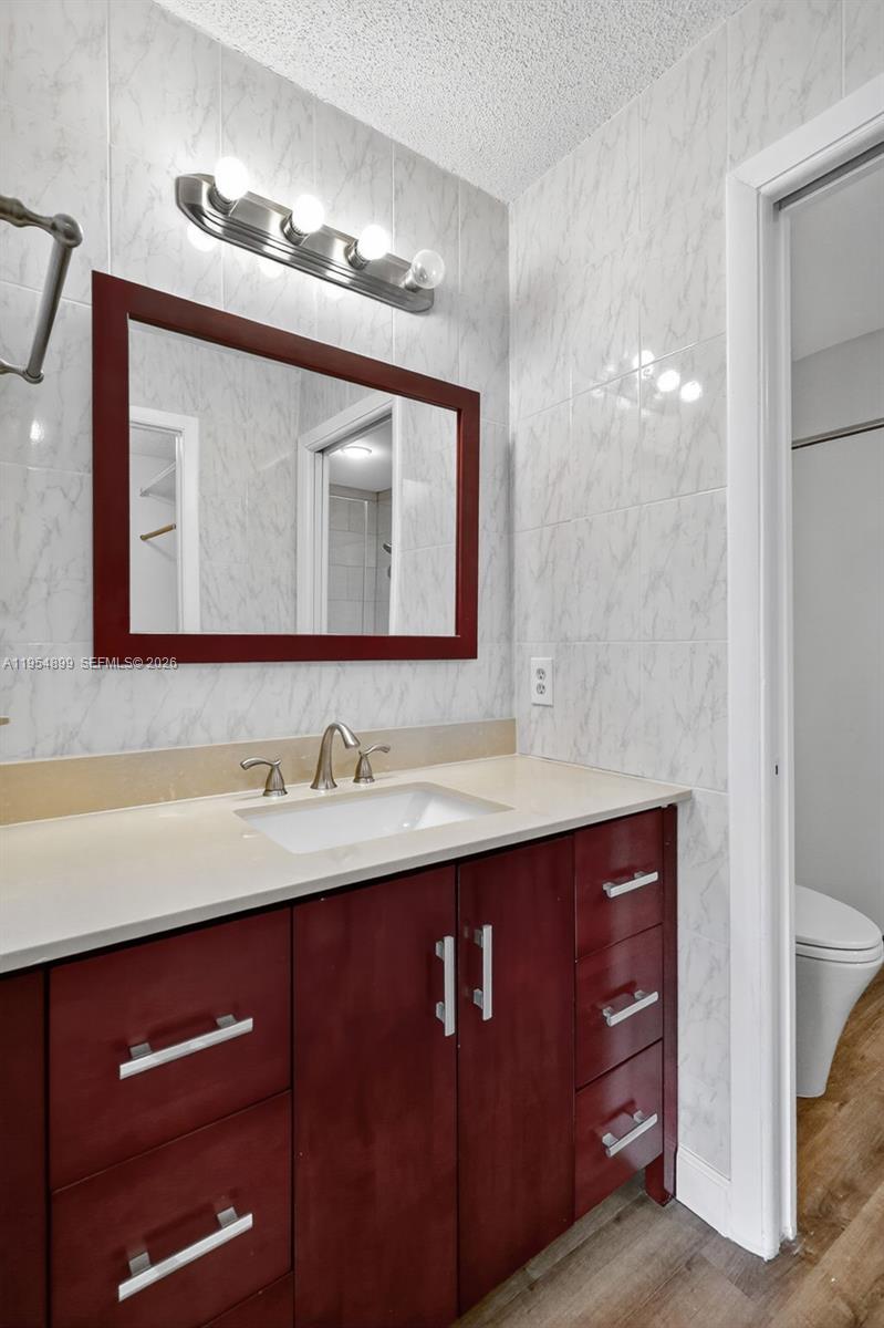 13702 Southwest 101st Terrace Miami, FL 33186 - Photo 15 of 27