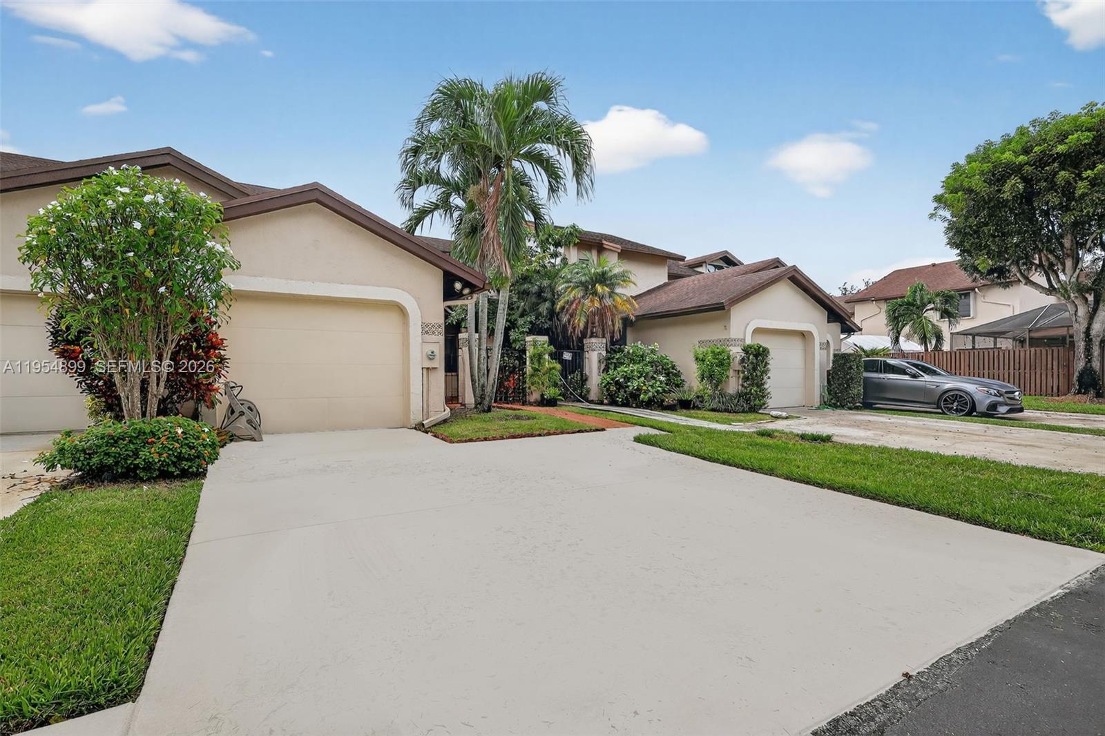 13702 Southwest 101st Terrace Miami, FL 33186 - Photo 3 of 27