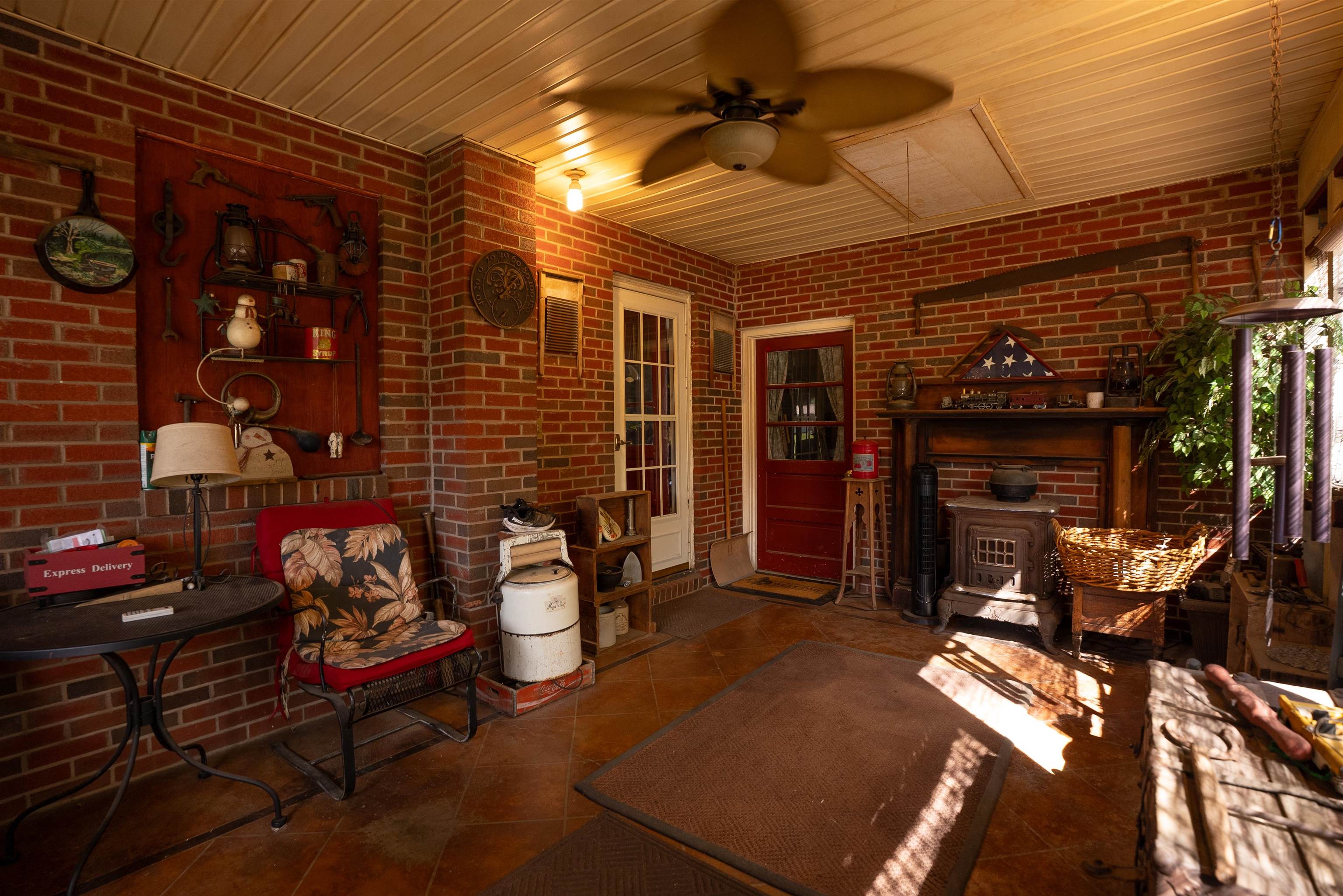 7115 Community Center Road Dayton, VA 22821 - Photo 4 of 37