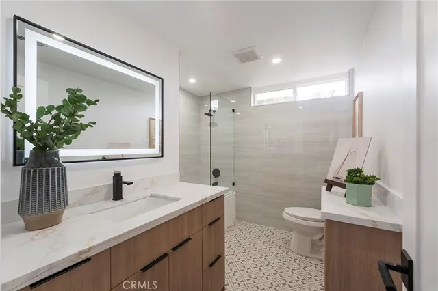 $2,395,000 | 9562 Rockpoint Drive, Huntington Beach, CA 92646