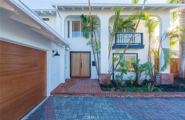$2,395,000 | 9562 Rockpoint Drive, Huntington Beach, CA 92646
