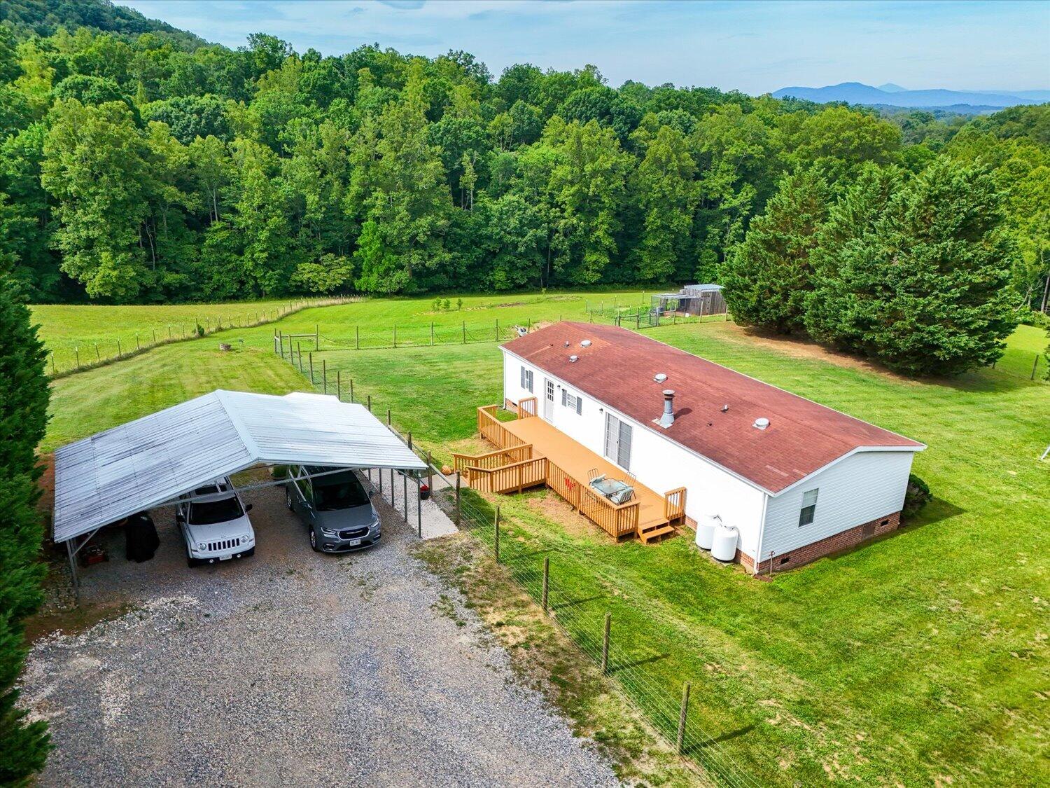 1107 Green Mountain Road Vinton, VA 24179 - Photo 30 of 41 28-1107 Green Mountain-28