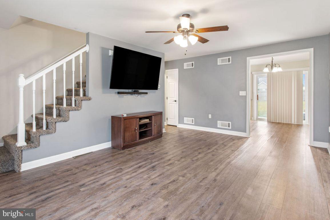 92 Comanche Trail Hanover, PA 17331 - Photo 5 of 25 Gallery Image 5