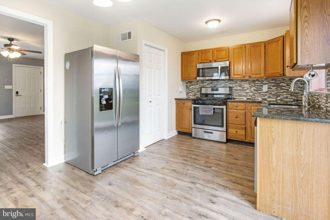 92 Comanche Trail Hanover, PA 17331 - Photo 8 of 25 Gallery Image 8