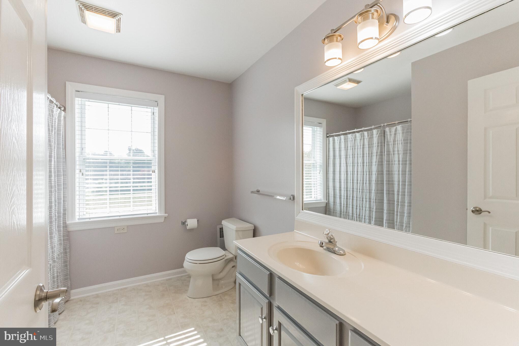 264 Little Britain Road Nottingham, PA 19362 - Photo 20 of 30 Full Bathroom