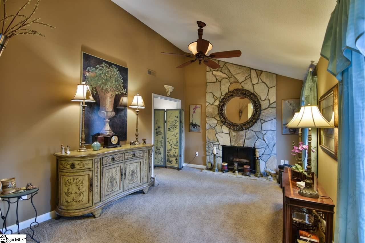 529 Bluebird Lane Greer, SC 29650 - Photo 2 of 30 Gallery Image 2