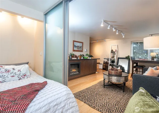 $299,000 | 6501 24th Avenue Northwest, Unit A, Seattle, WA 98117