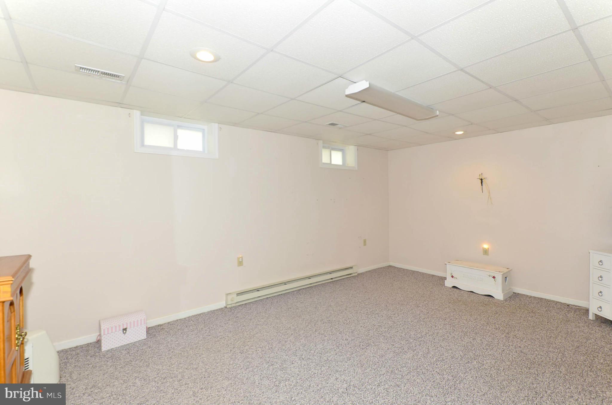 8711 Oakleigh Road Baltimore, MD 21234 - Photo 20 of 30 Den