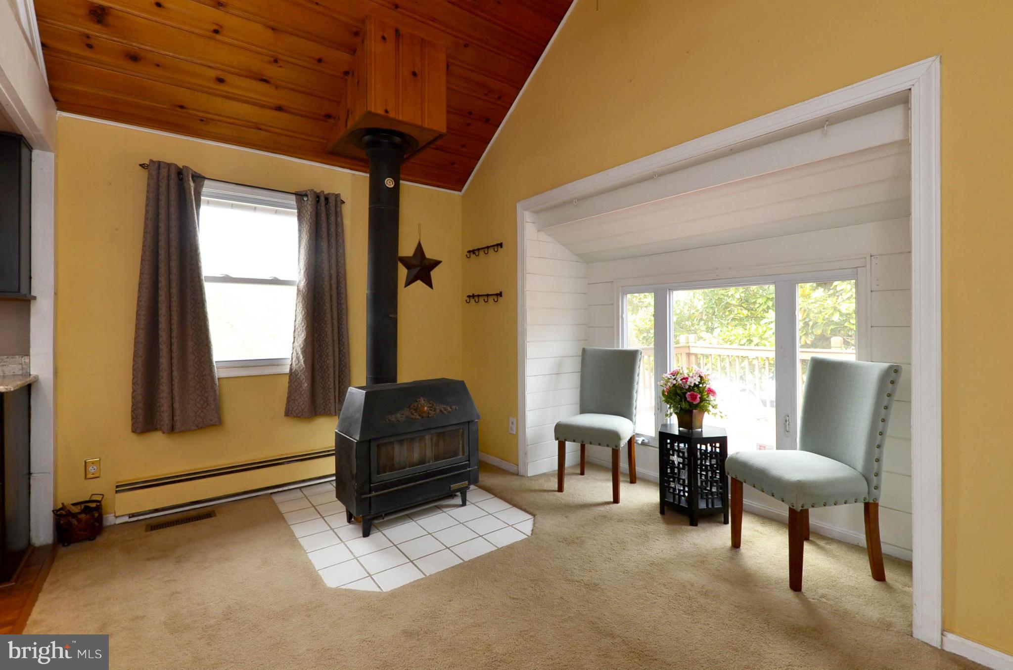 8711 Oakleigh Road Baltimore, MD 21234 - Photo 21 of 30 Sitting Room