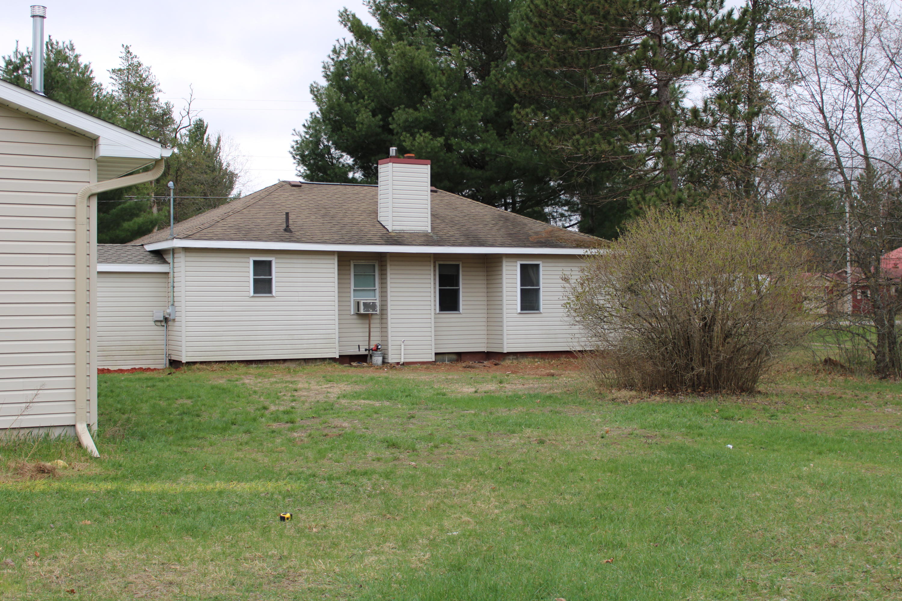 9811 West Carter Road St. Helen, MI 48656 - Photo 4 of 24 Gallery Image 4