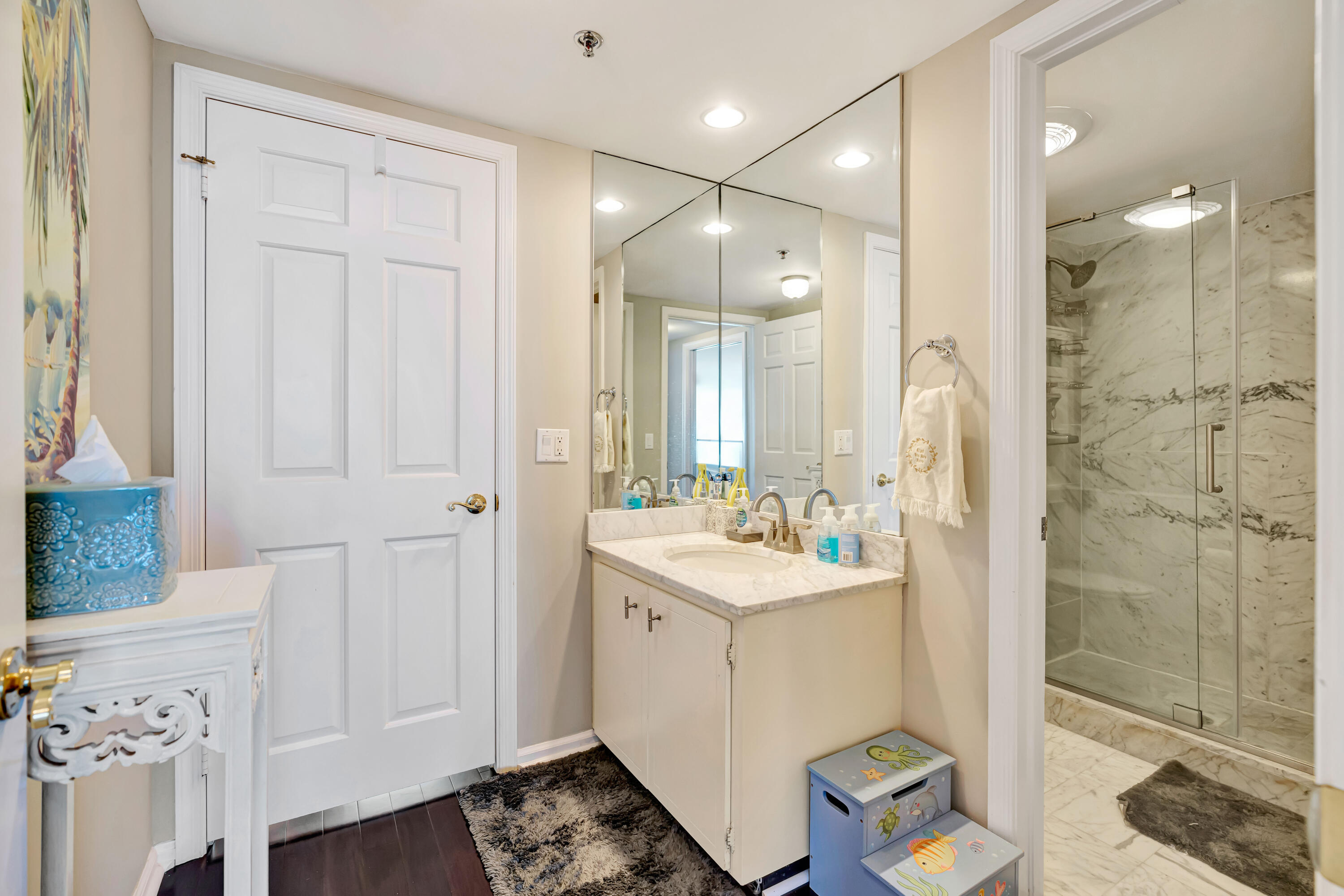 100 South Beach Road, Unit 903 Jupiter, FL 33469 - Photo 34 of 56 Guest Bath