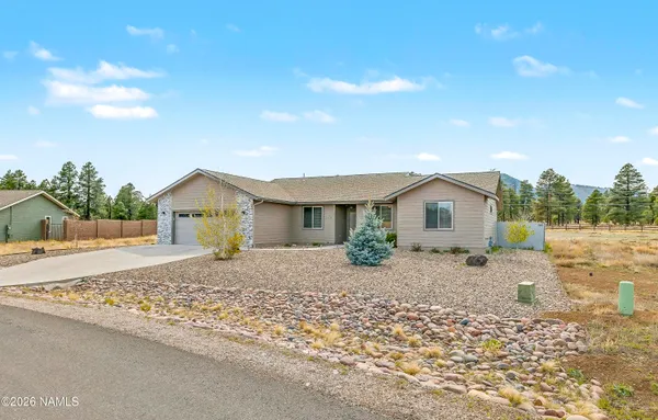 $795,000 | 10226 Lundin Road, Flagstaff, AZ 86004