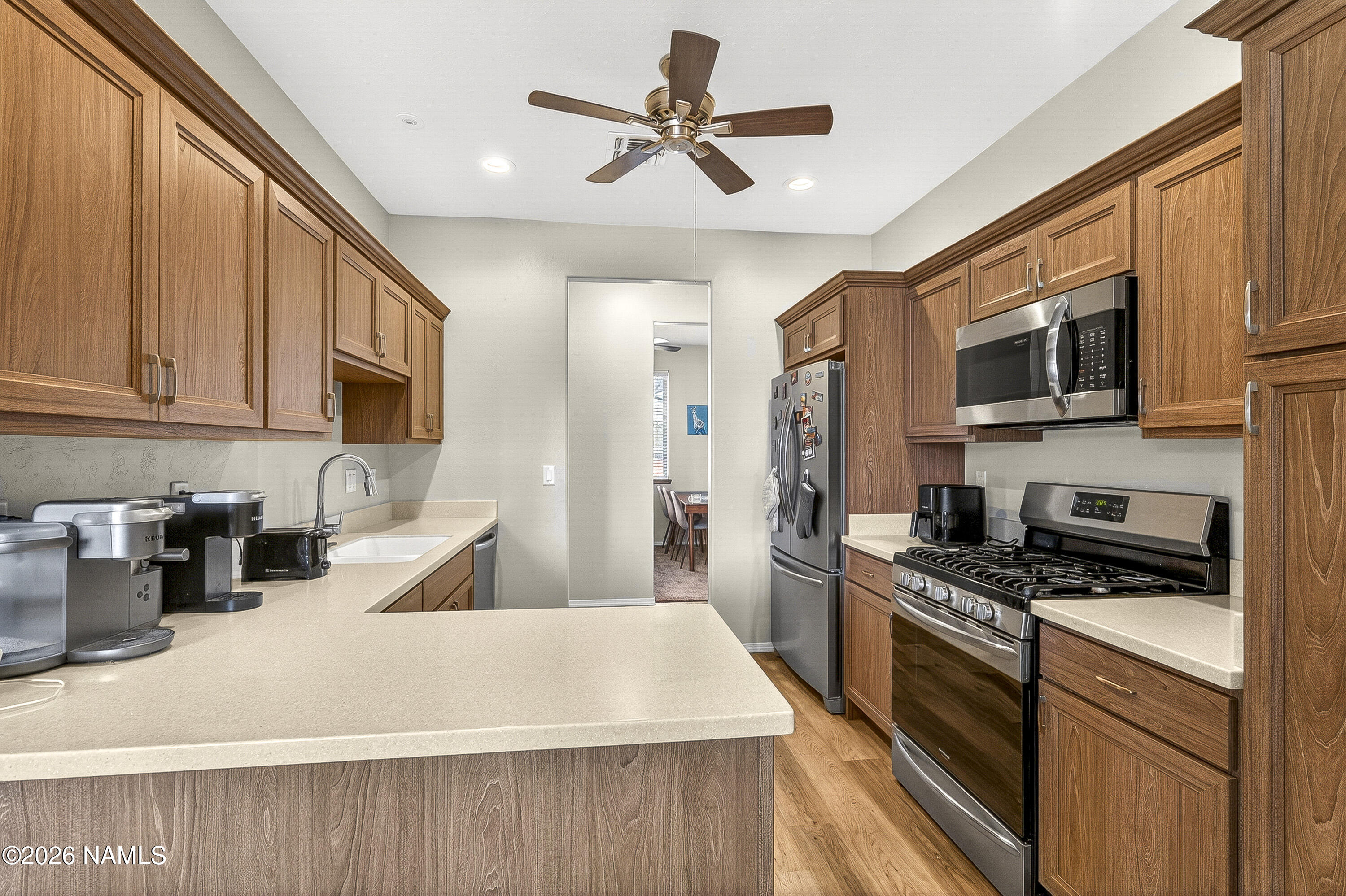 10226 Lundin Road Flagstaff, AZ 86004 - Photo 4 of 24 Kitchen