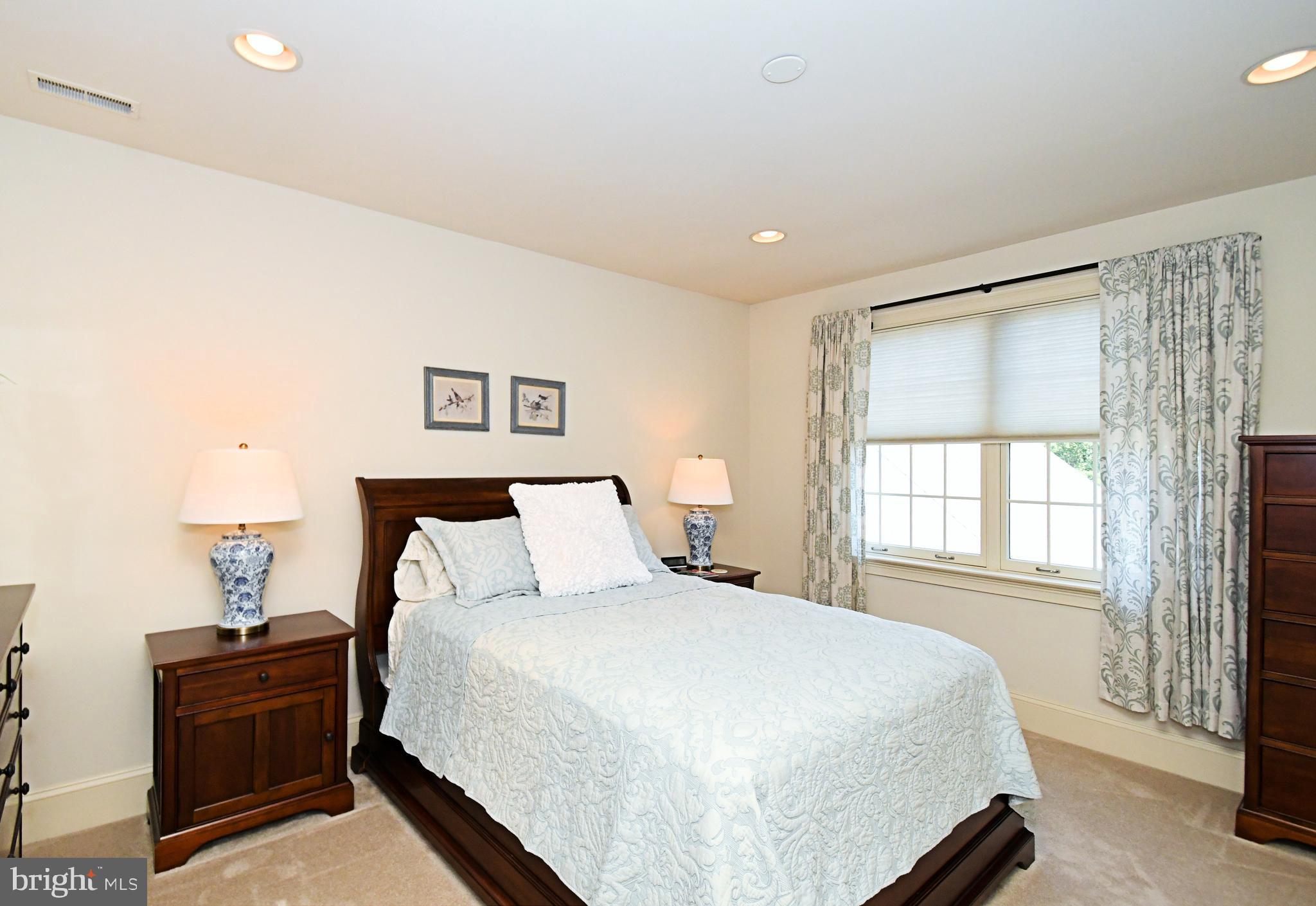 1811 Hollow Road Lansdale, PA 19446 - Photo 71 of 130 Bedroom