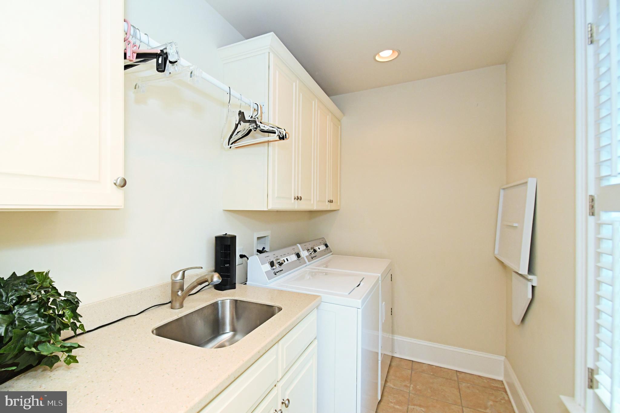 1811 Hollow Road Lansdale, PA 19446 - Photo 78 of 130 2nd floor laundry