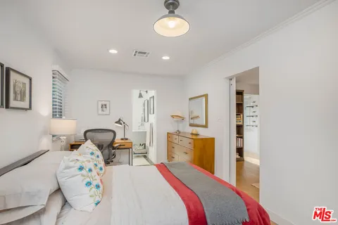 $1,699,000 | 3667 Greenfield Avenue, Los Angeles, CA 90034