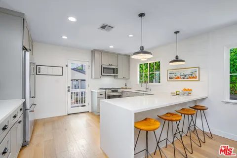 $1,699,000 | 3667 Greenfield Avenue, Los Angeles, CA 90034
