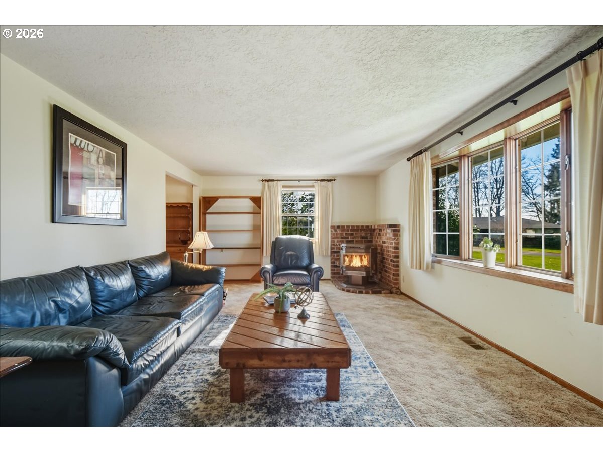 600 South Shobert Street Ridgefield, WA 98642 - Photo 5 of 26 Gallery Image 5