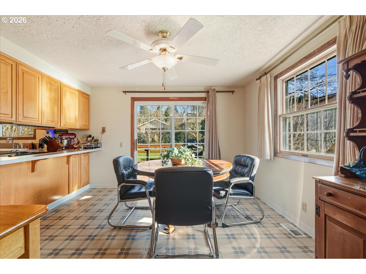 600 South Shobert Street Ridgefield, WA 98642 - Photo 8 of 26 Gallery Image 8