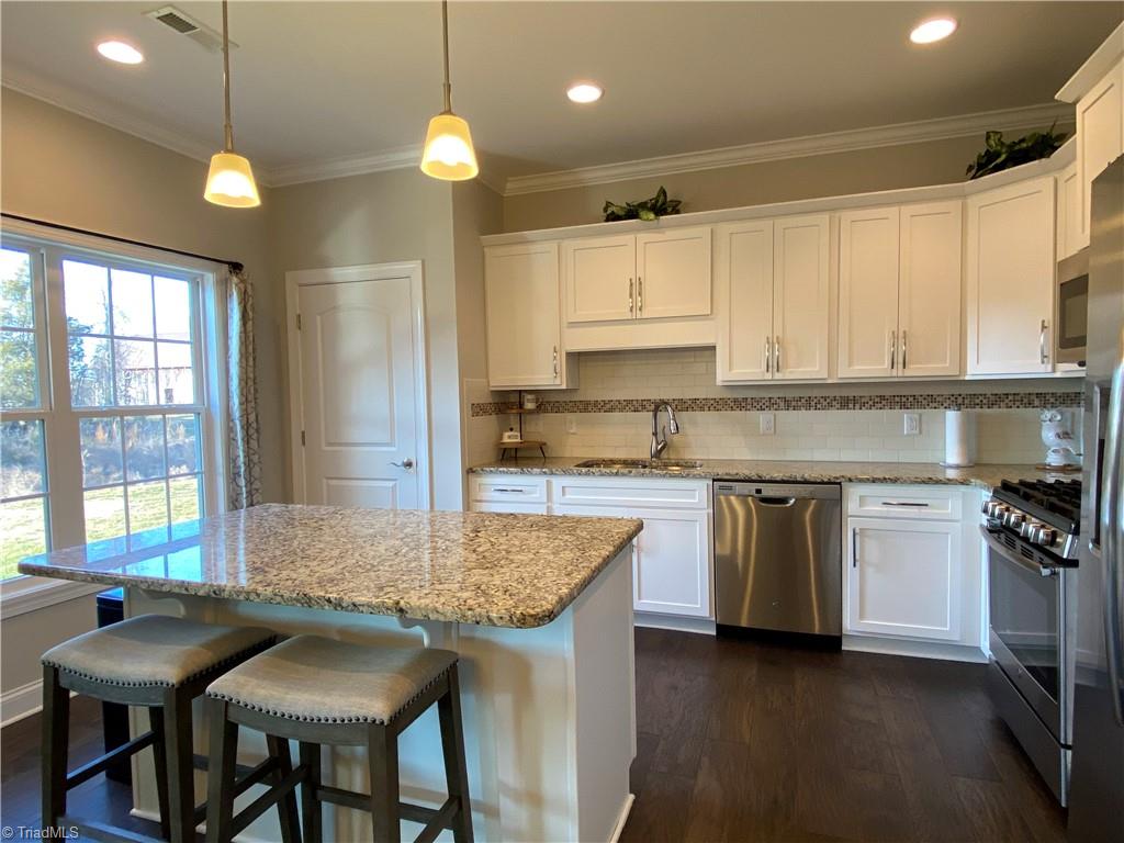 2831 Fallin Court High Point, NC 27262 - Photo 14 of 50 Gallery Image 14