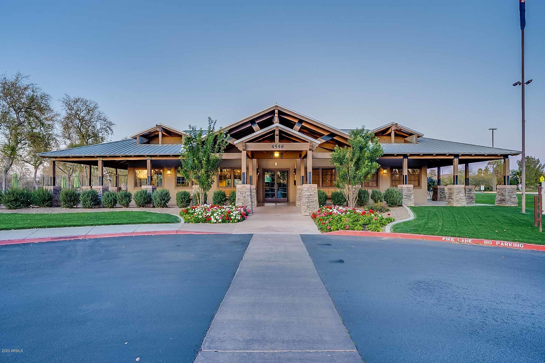 3932 South Rim Road Gilbert, AZ 85297 - Photo 6 of 36 Rim Rd-62