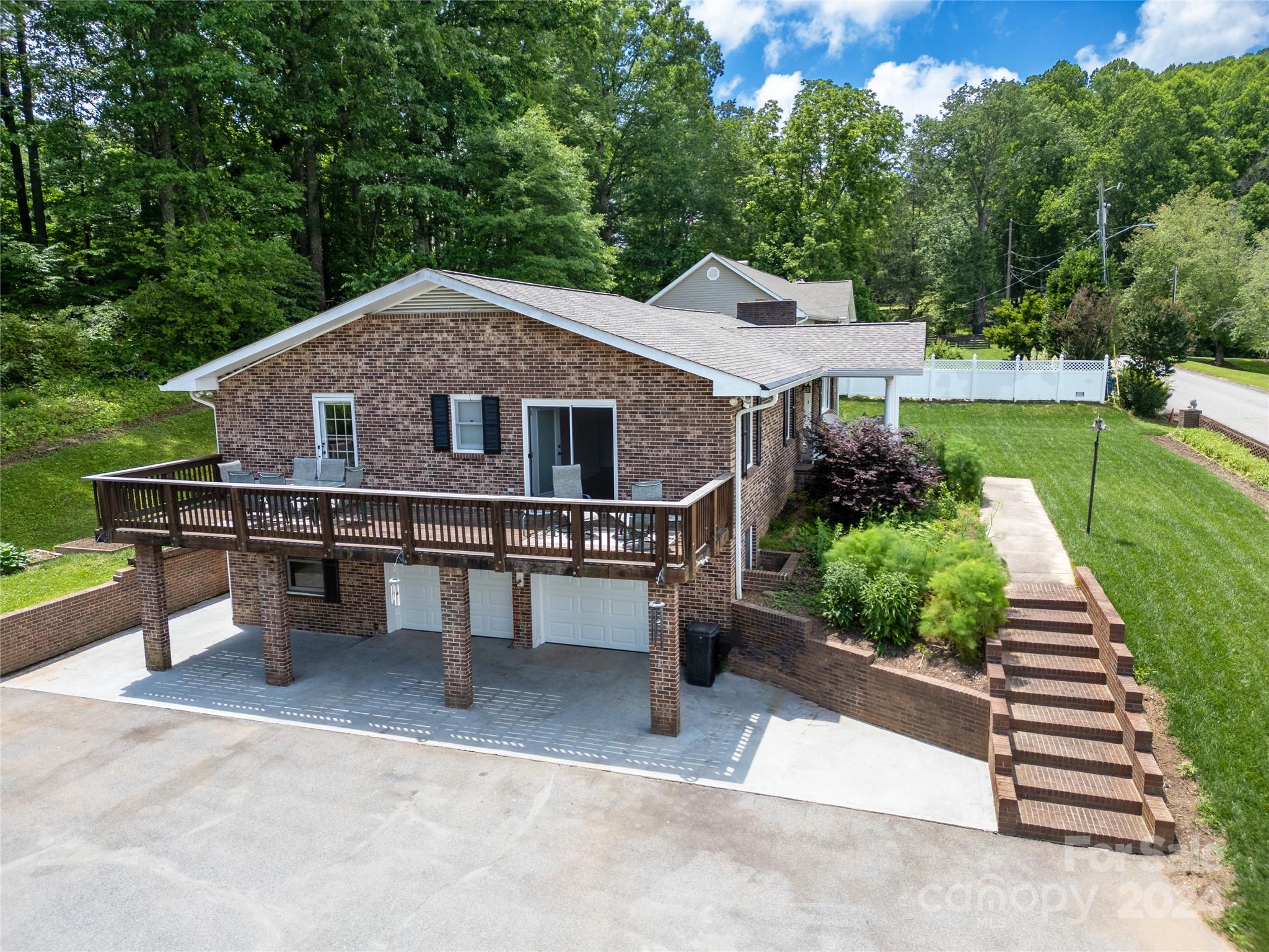 343 Fisher Road Brevard, NC 28712 - Photo 3 of 48 Gallery Image 3