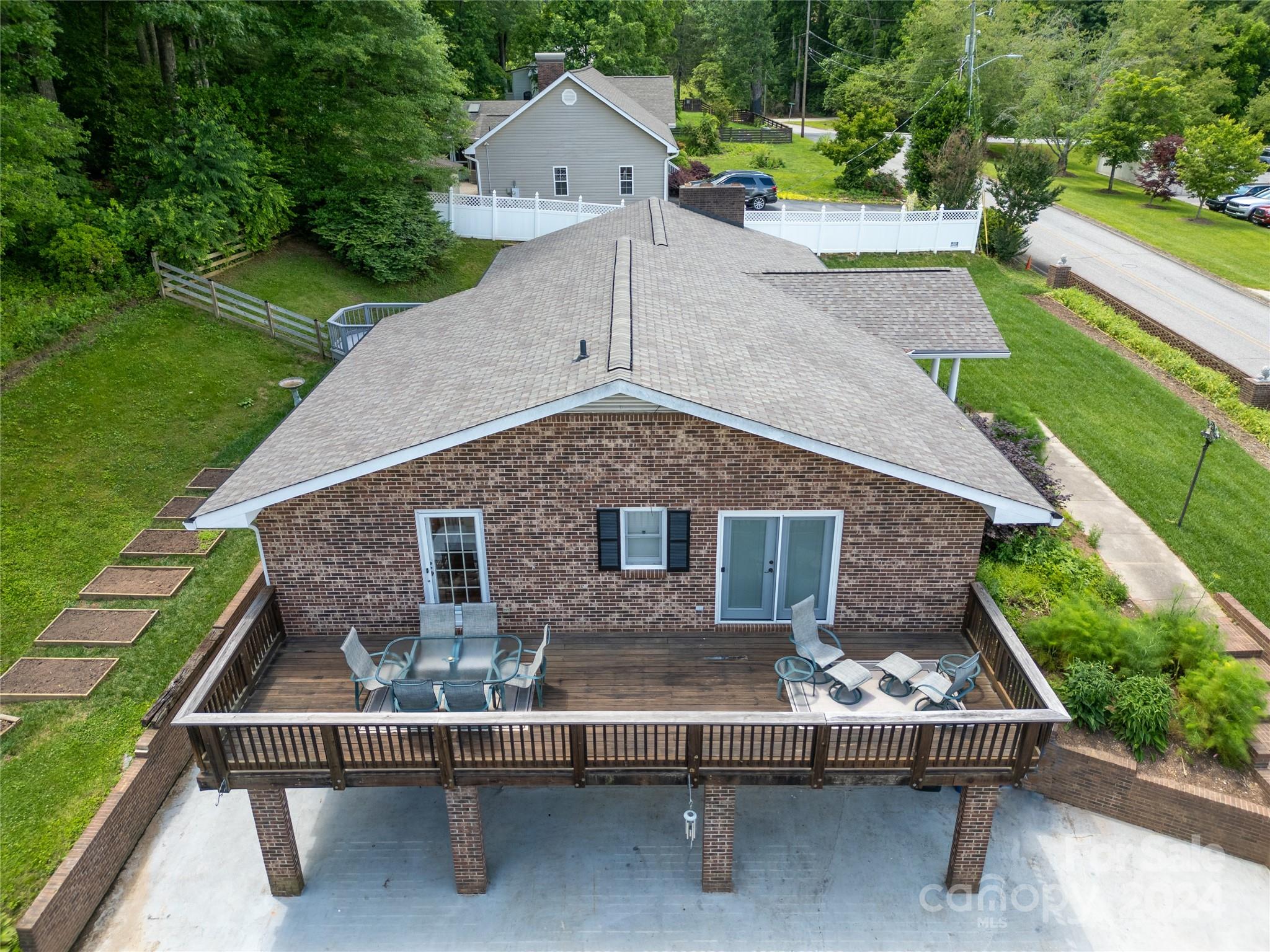 343 Fisher Road Brevard, NC 28712 - Photo 8 of 48 Gallery Image 8