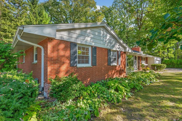 $419,900 | 4472 North 104th Street, Wauwatosa, WI 53225