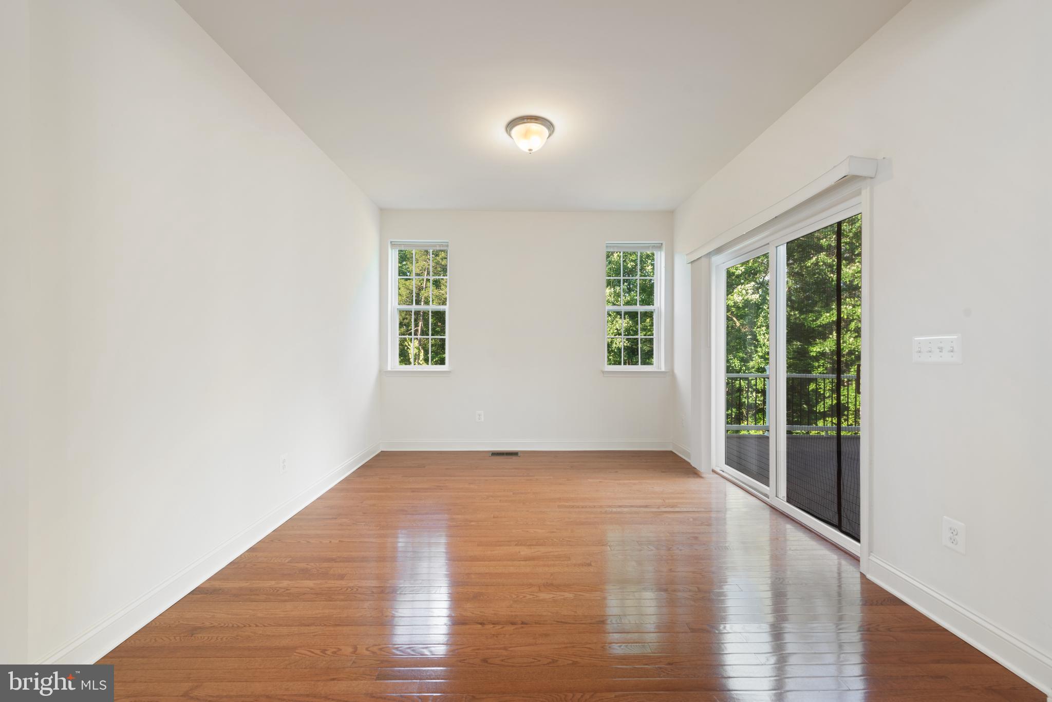 42247 Castle Ridge Square Brambleton, VA 20148 - Photo 16 of 34 Family room off the kitchen