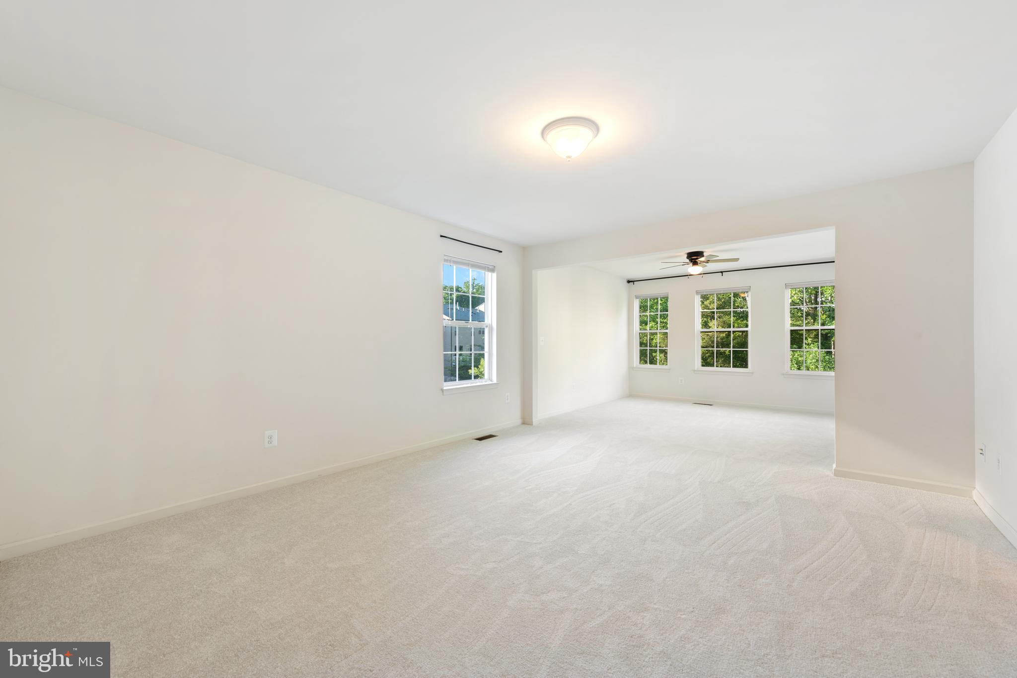 42247 Castle Ridge Square Brambleton, VA 20148 - Photo 21 of 34 Gallery Image 21