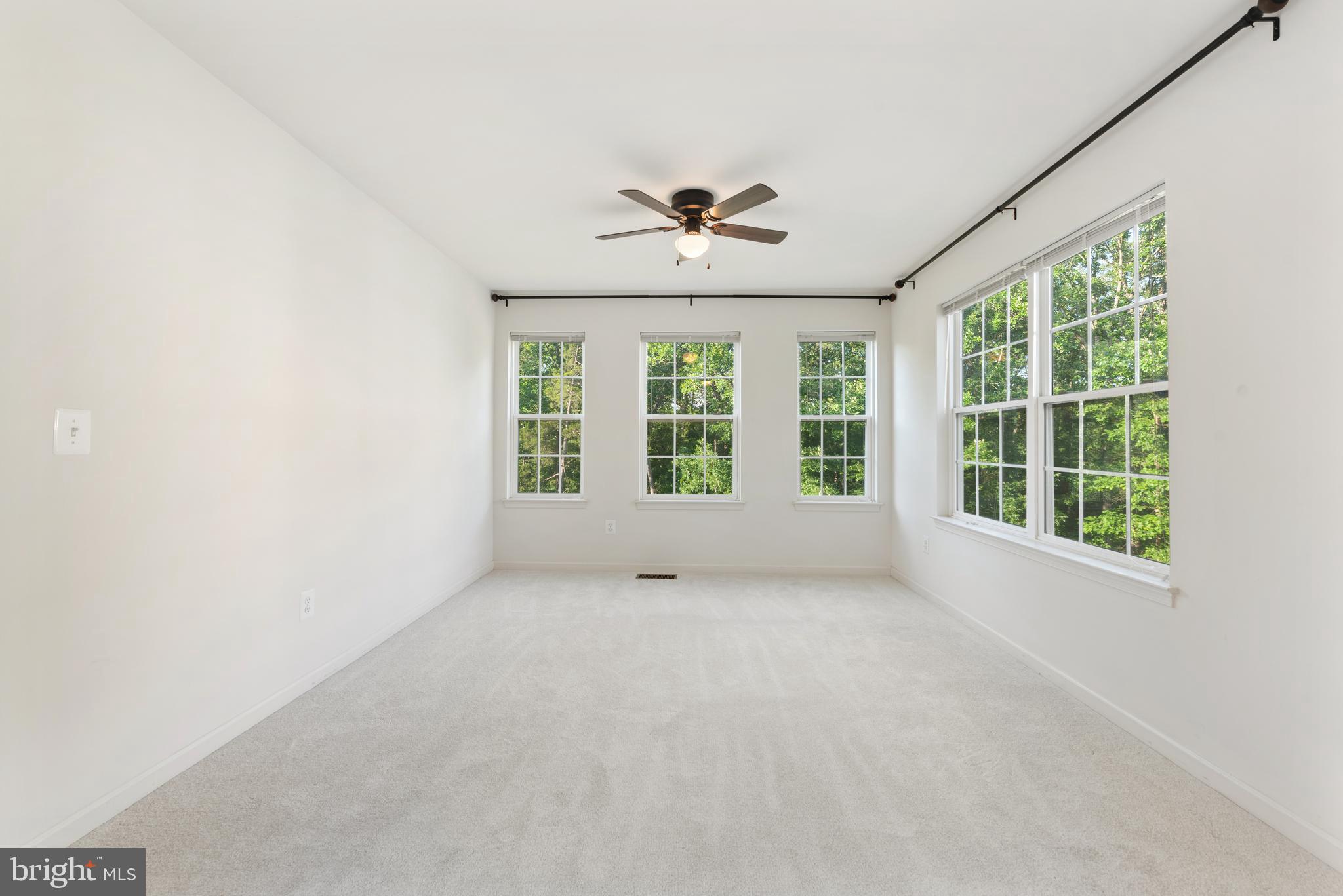 42247 Castle Ridge Square Brambleton, VA 20148 - Photo 31 of 34 Gallery Image 31