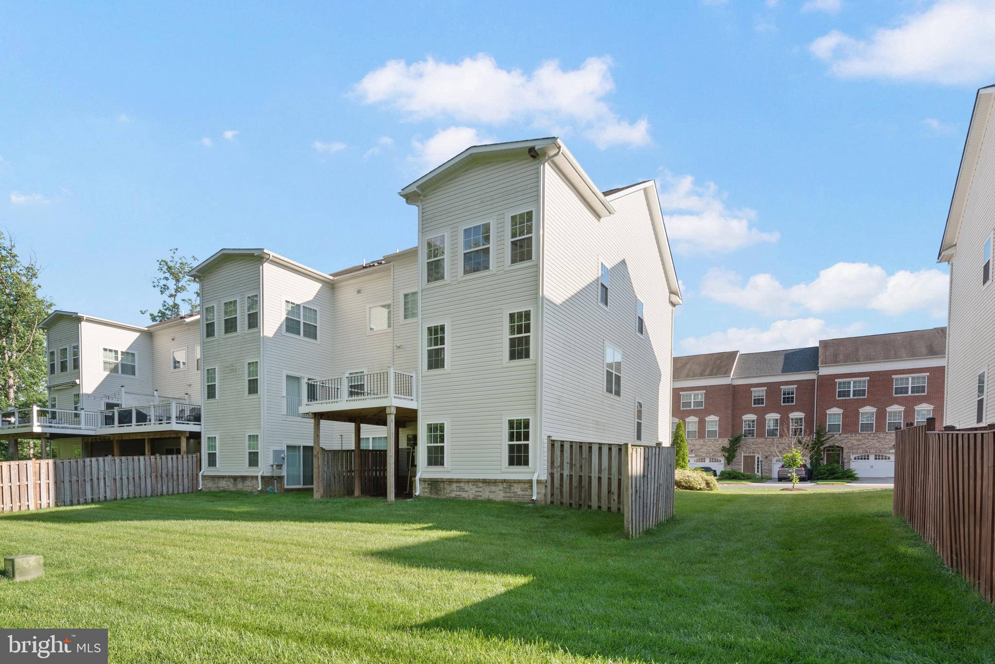 42247 Castle Ridge Square Brambleton, VA 20148 - Photo 33 of 34 Gallery Image 33