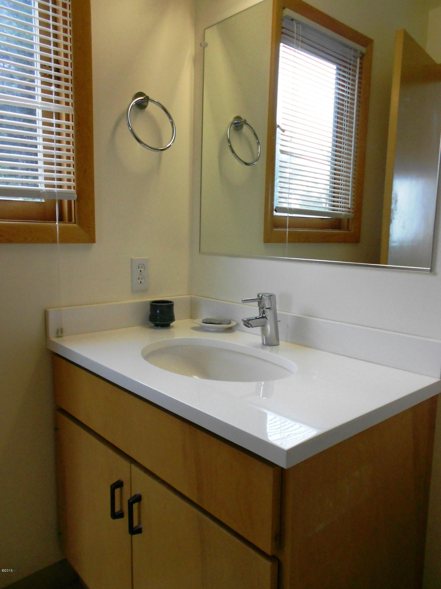 6 Ridge Crest Road Gleneden Beach, OR 97388 - Photo 15 of 40 Interior