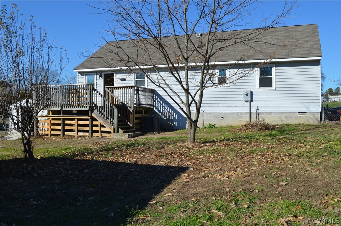 3101 Fielding Road Colonial Heights, VA 23834 - Photo 3 of 13 a view of a house with a yard