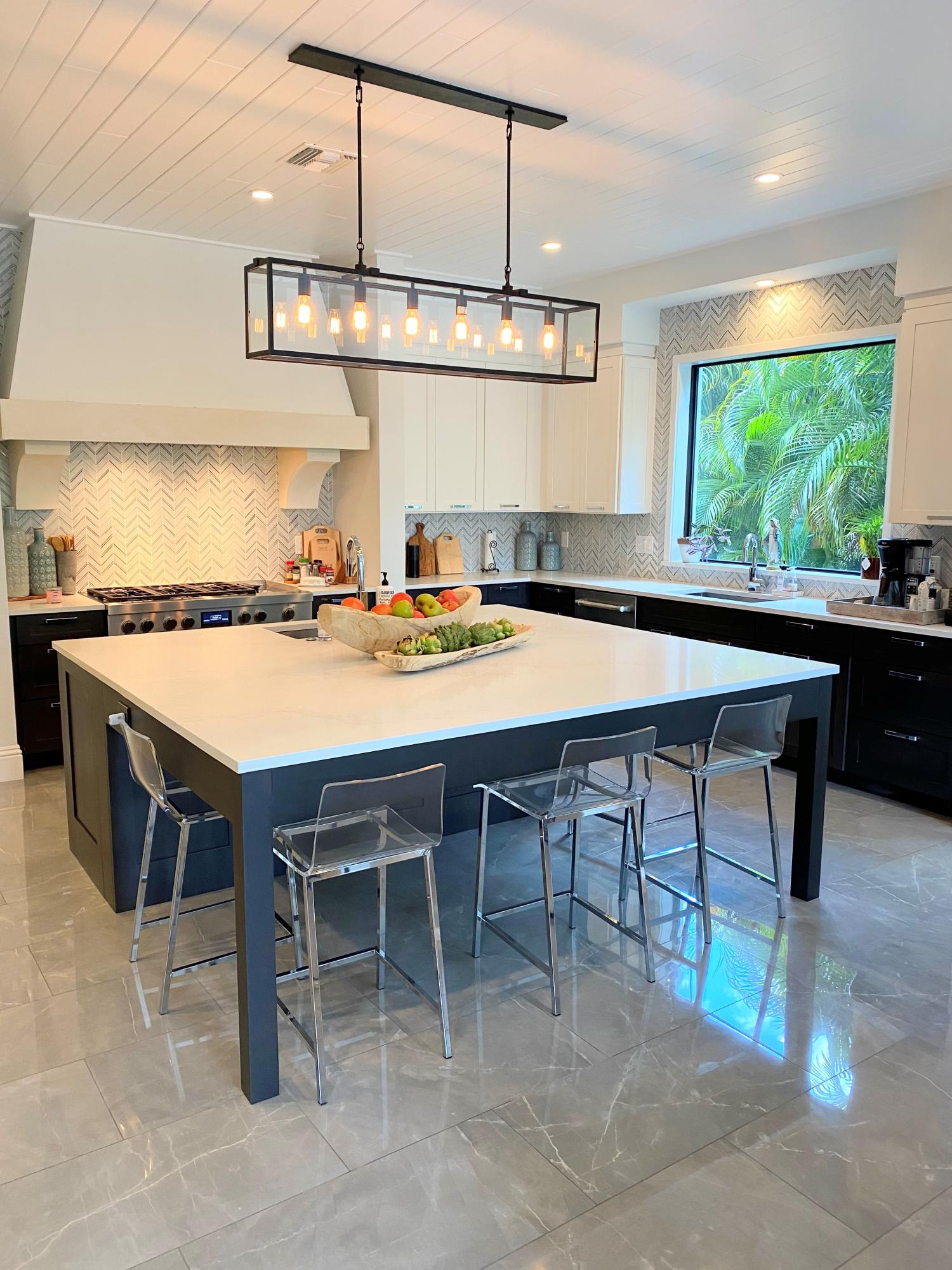 903 Northwest 2nd Street Boca Raton, FL 33486 - Photo 15 of 65 75405939-1C3A-4661-8B41-2437BAB6067E_1_2