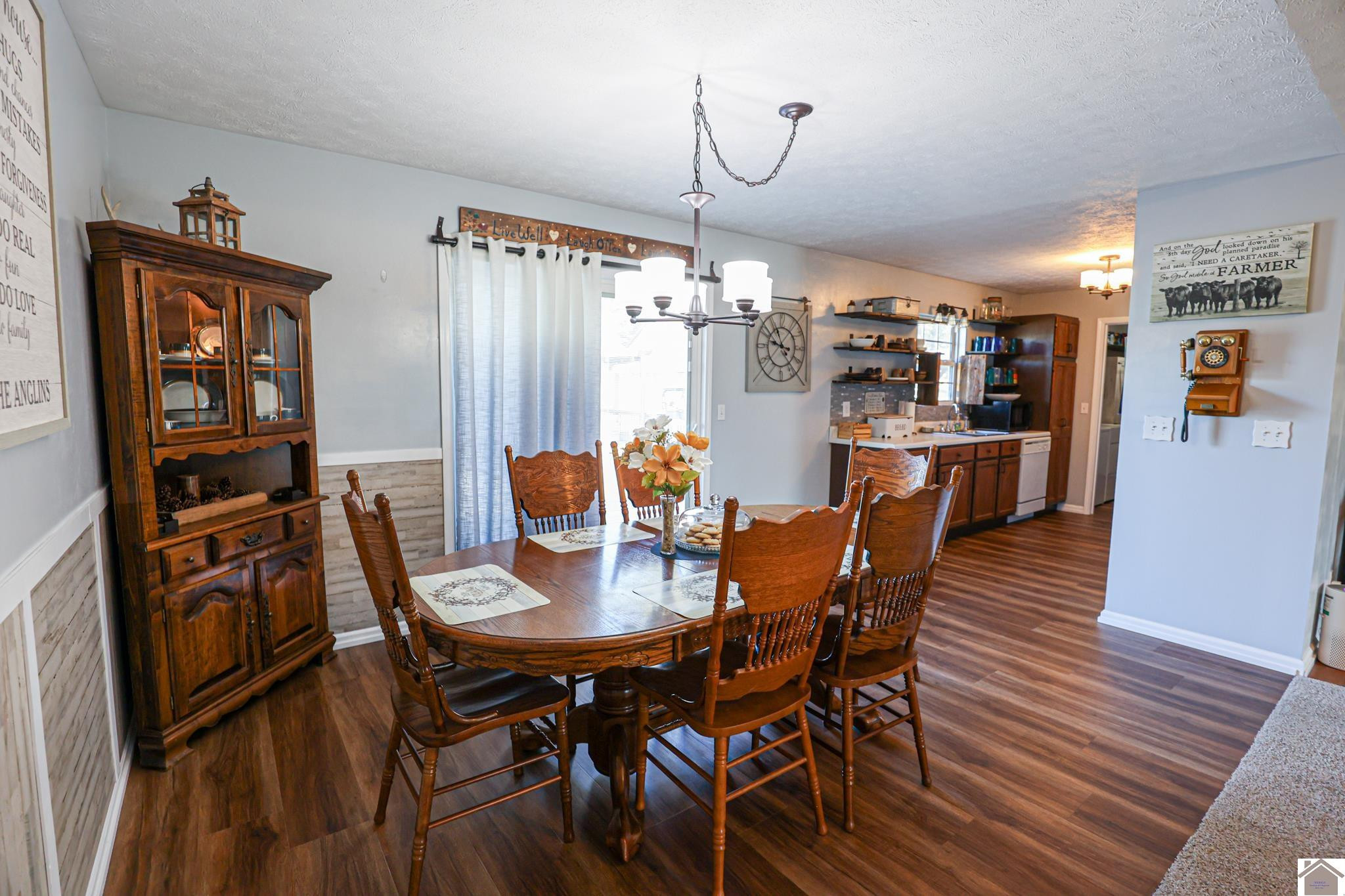 1450 Tiline Road Tiline, KY 42083 - Photo 13 of 48 Dining Area