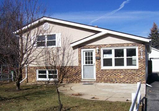 514 Allanson Road Mundelein, IL 60060 - Photo 1 of 8