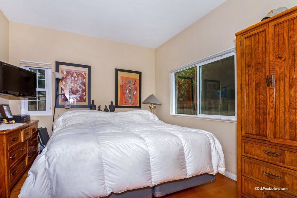 2697 Coventry Road Carlsbad, CA 92010 - Photo 8 of 8 Gallery Image 8