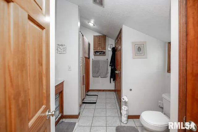 $325,000 | 307 North Logan Street, Deer Creek, IL 61733