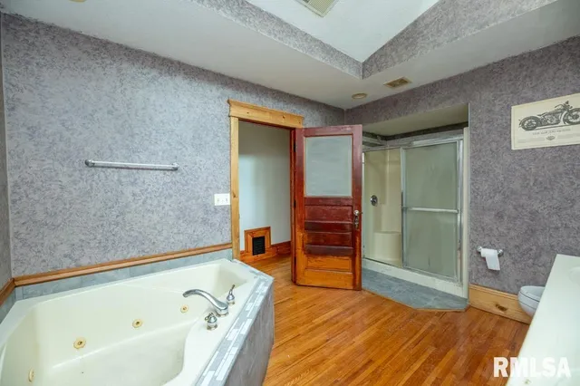 $325,000 | 307 North Logan Street, Deer Creek, IL 61733