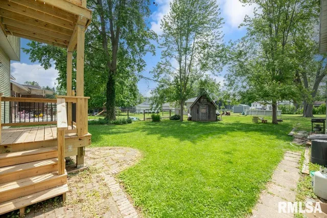 $325,000 | 307 North Logan Street, Deer Creek, IL 61733