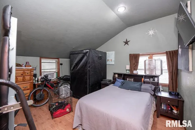 $325,000 | 307 North Logan Street, Deer Creek, IL 61733