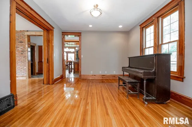 $325,000 | 307 North Logan Street, Deer Creek, IL 61733