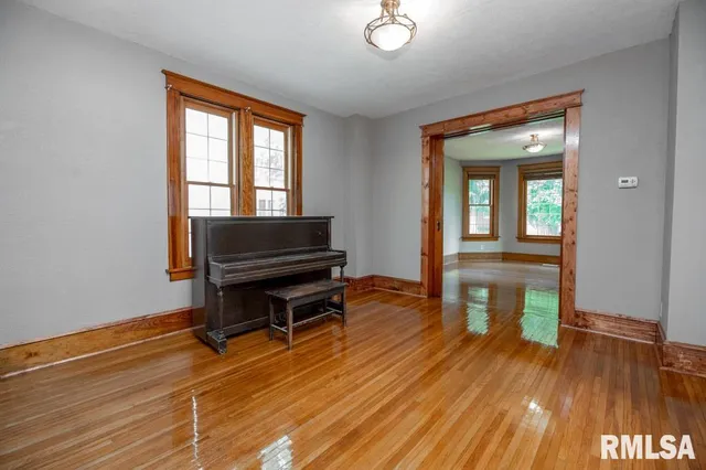 $325,000 | 307 North Logan Street, Deer Creek, IL 61733