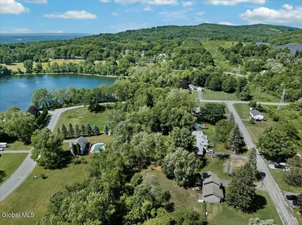 $375,000 | 5 Lake Hills Road, Brunswick, NY 12180