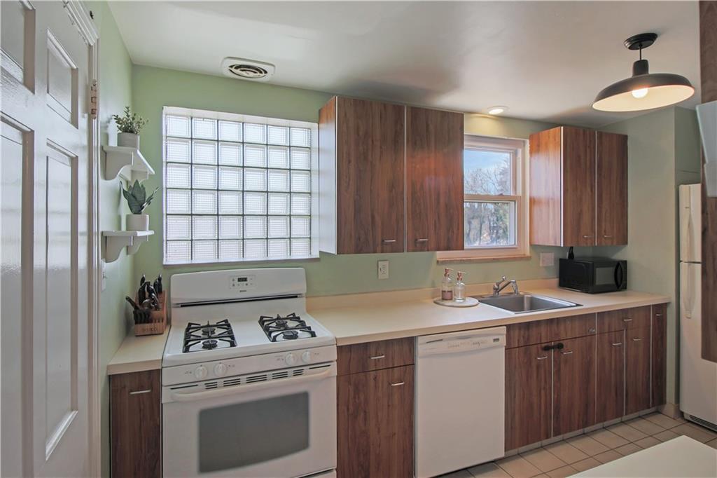 1024 Old Gate Road Pittsburgh, PA 15235 - Photo 11 of 25 Gallery Image 11
